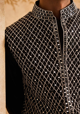 Histori By Amit Gujral Black & White Embroidered Bundi Jacket And Kurta Set available on indiaspopup