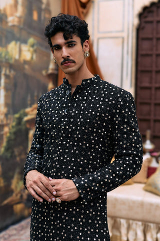 Black parashu kurta and pants