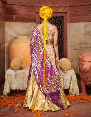 Chandi Sona Halftone Lehenga Set by Itrh available on Indiaspopup.com