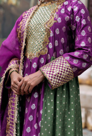 Magenta and olive kamandalu kurta set