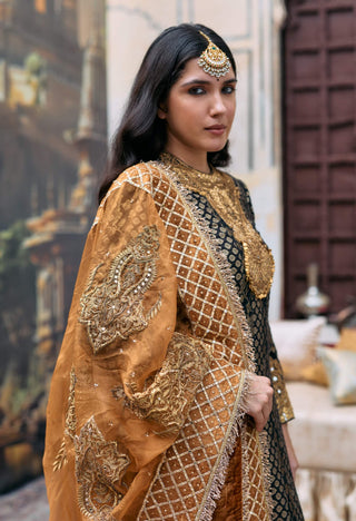 Black and rust samidha kurta set