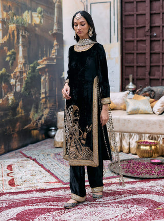 Black maharani kurta set