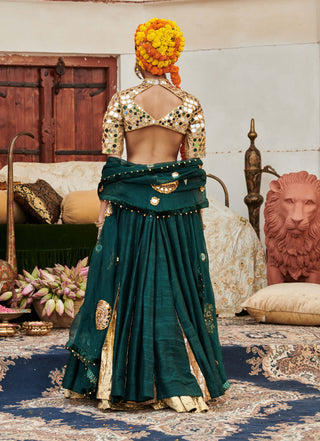 Zamurd Green Lehenga Set by Itrh available on Indiaspopup.com