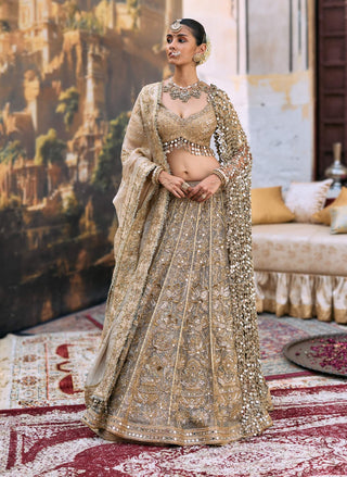Gold mangalmurti lehenga set