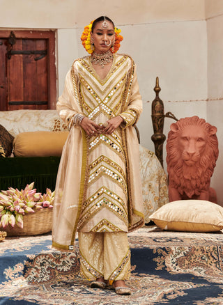 Chaand Gold Mirror Kurta Set by Itrh available on Indiaspopup.com