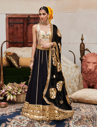 Sheesh Shyama Black Lehenga Set by Itrh available on Indiaspopup.com