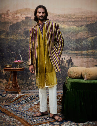 Varn-harit makhmal sherwani set