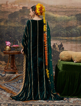 Azal Makhmali Green Kaftan And Dupatta by Itrh available on Indiaspopup.com