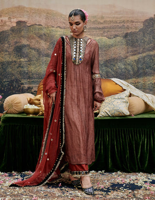 Ishq Arzoo Red Kurta Set by Itrh available on Indiaspopup.com