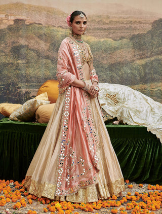 Svet Gulal Ivory Lehenga Set by Itrh available on Indiaspopup.com