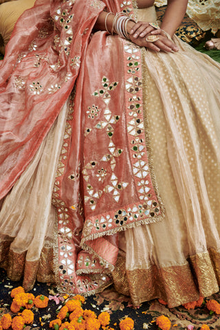 Svet Gulal Ivory Lehenga Set by Itrh available on Indiaspopup.com