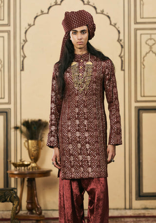 Maroon brocade velvet kurta set