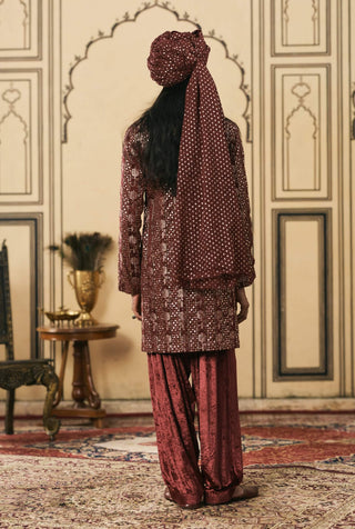 Maroon brocade velvet kurta set