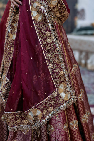 Magenta arunima lehenga set