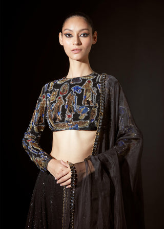 Figurine Flow Black Lehenga Set by Itrh, available on Indiaspopup.com