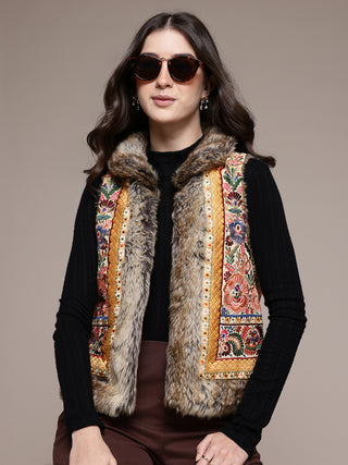 Beige solid sleeveless jacket