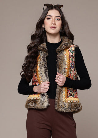 Beige solid sleeveless jacket