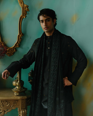 Black Traditional Thread Embroidered Kurta Set With Dupatta