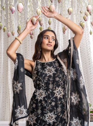 Mulmul-Black Jugni Kurta Set-INDIASPOPUP.COM