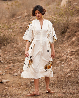 Kharakapas-Bahariya Offwhite Breezy Print Dress-INDIASPOPUP.COM