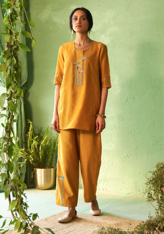Mustard chanderi tunic and pants