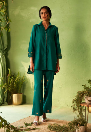 Peacock green hi-low kurta and pants