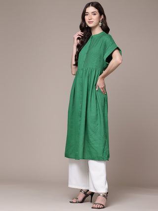 Green solid half sleeves calf length kurta