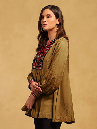 Green millary kurti