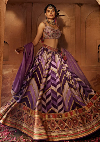 Leher Lilac Geometrical Lehenga Set by Kalista, available on Indiaspopup.com