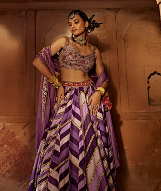 Leher Lilac Geometrical Lehenga Set by Kalista, available on Indiaspopup.com