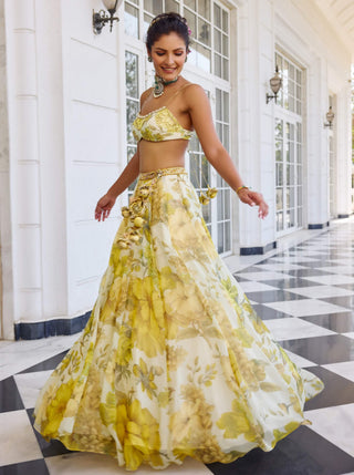 Geisha yellow and white lehenga and cape set