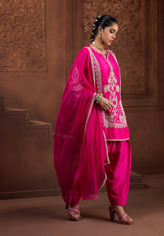Maya darpan fuchsia kurta and salwar
