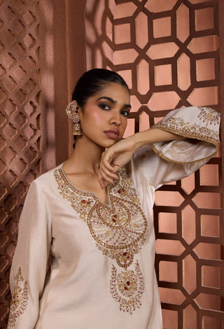 Chaandi shwet ivory kurta and farshi salwar