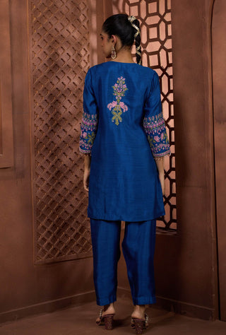 Noori-e-bahar blue kurta and pant