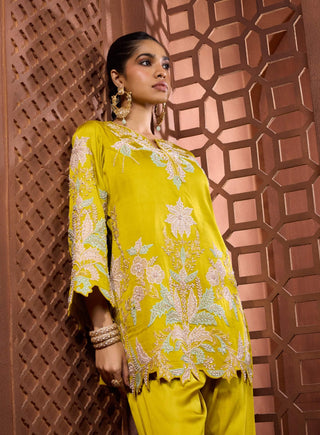 Zaituni gulzar chartreuse kurta and salwar set