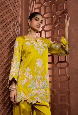 Zaituni gulzar chartreuse kurta and salwar set