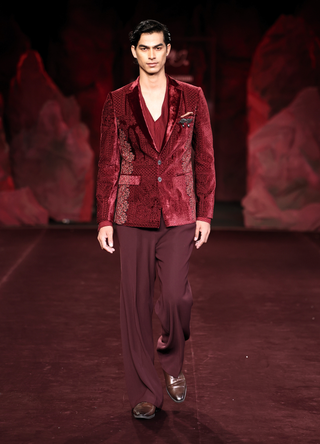 Zoravar garnet jacket set