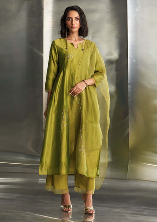 Berry Green Chanderi Kurta Set by Charkhee, available on Indiaspopup.com