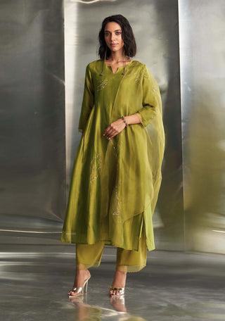 Berry Green Chanderi Kurta Set by Charkhee, available on Indiaspopup.com