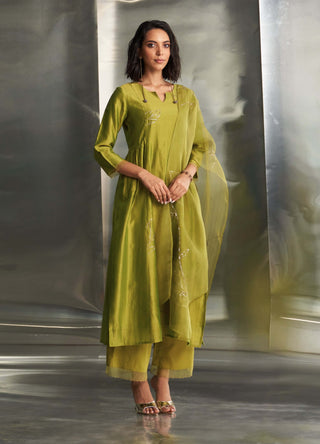 Berry Green Chanderi Kurta Set by Charkhee, available on Indiaspopup.com