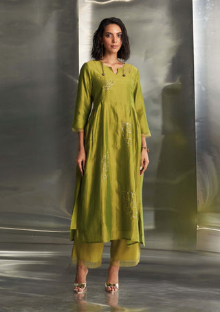 Berry Green Chanderi Kurta Set by Charkhee, available on Indiaspopup.com