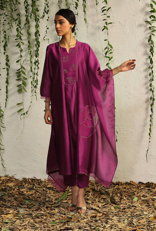 Charkhee-Pink Leaf Motif Kurta Set-INDIASPOPUP.COM