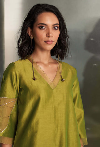 Berry Green Chanderi Kurta Set by Charkhee, available on Indiaspopup.com