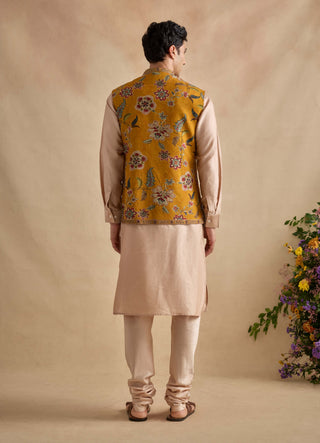 Ravik beige and amber bandi set