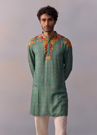 Zayn Green Kurta And Pants by Kalista Men available on Indiaspopup.com