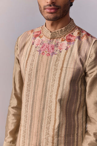 Arav green kurta and bundi set