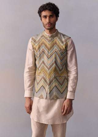 Sehej Beige Kurta And Green Bundi Set by Kalista Men available on Indiaspopup.com