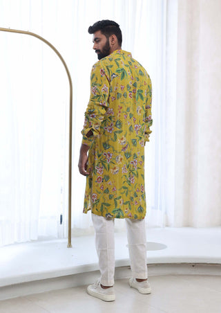 Mahima Mahajan Men-Asim Yellow Kurta And Pants-INDIASPOPUP.COM