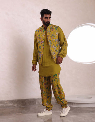 Mahima Mahajan Men-Veer Yellow Kurta And Bundi Set-INDIASPOPUP.COM