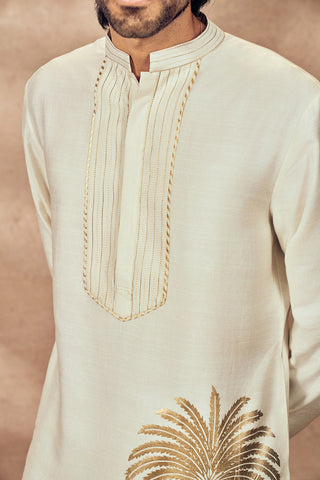 Ivory Palm Blooms Kurta And Pants by House Of Masaba Men, available on Indiaspopup.com